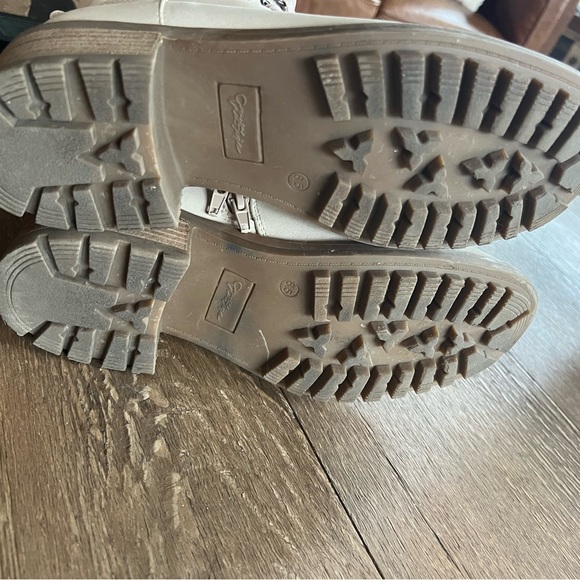 Crown Vintage Marley Boot Women’s Lace-Up Tan Utility Boots with Padded Ankle - Picture 5 of 9